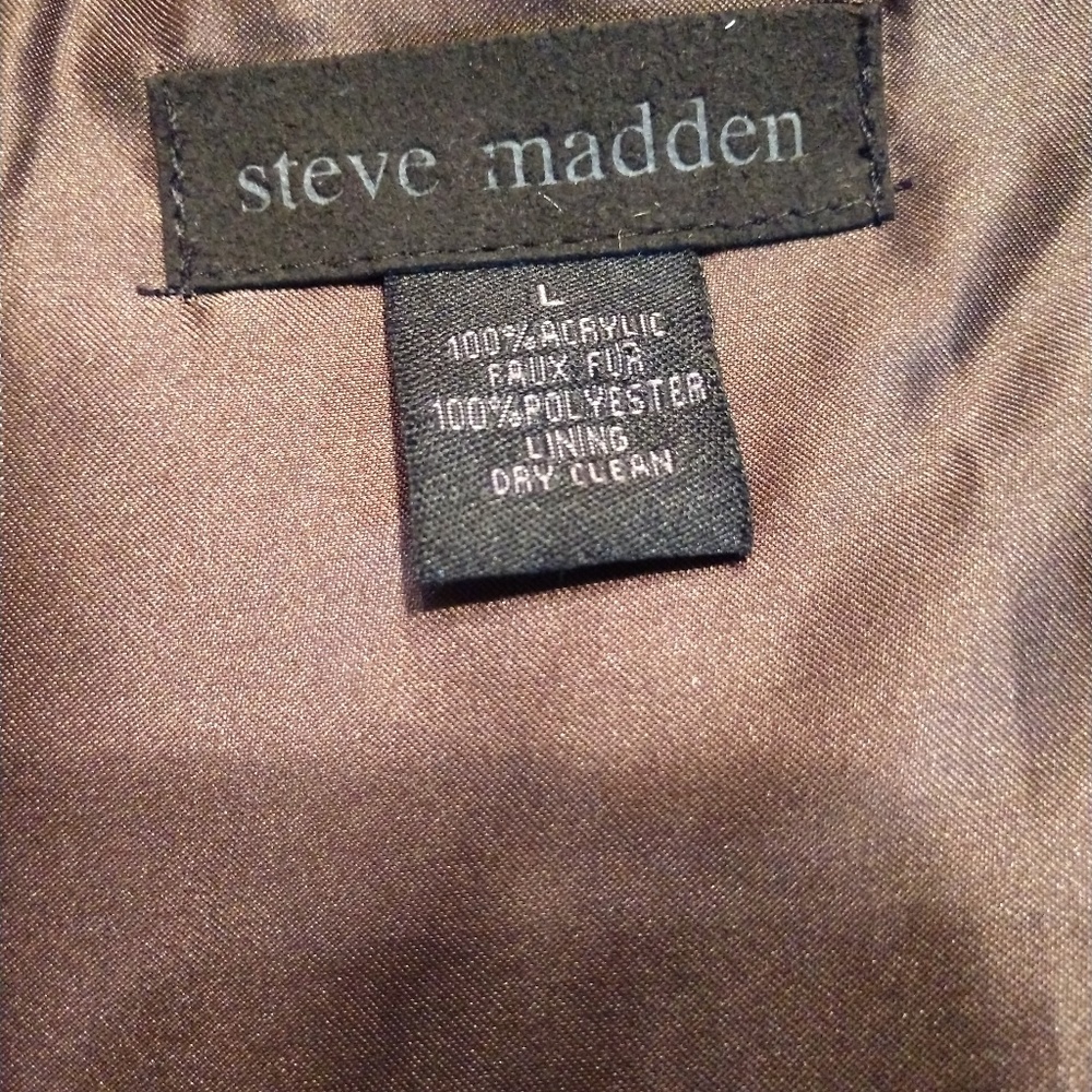 Steve Madden - Picture 2 of 3